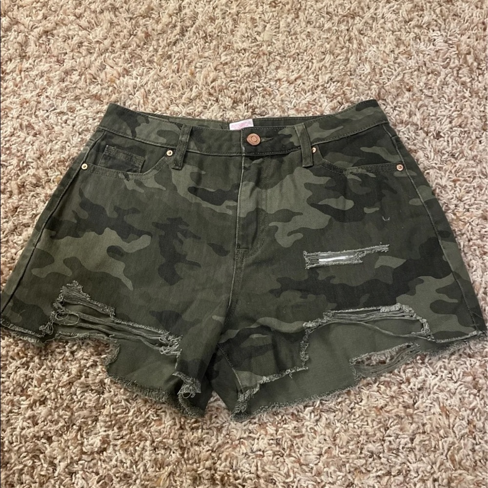 Camo denim high waisted shorts